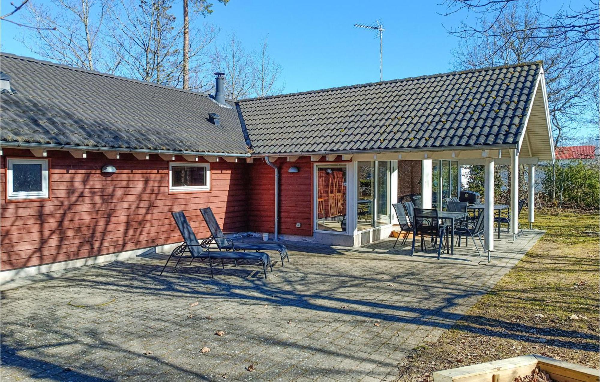 Beautiful Home In Koepingsvik With Kitchen Exterior foto