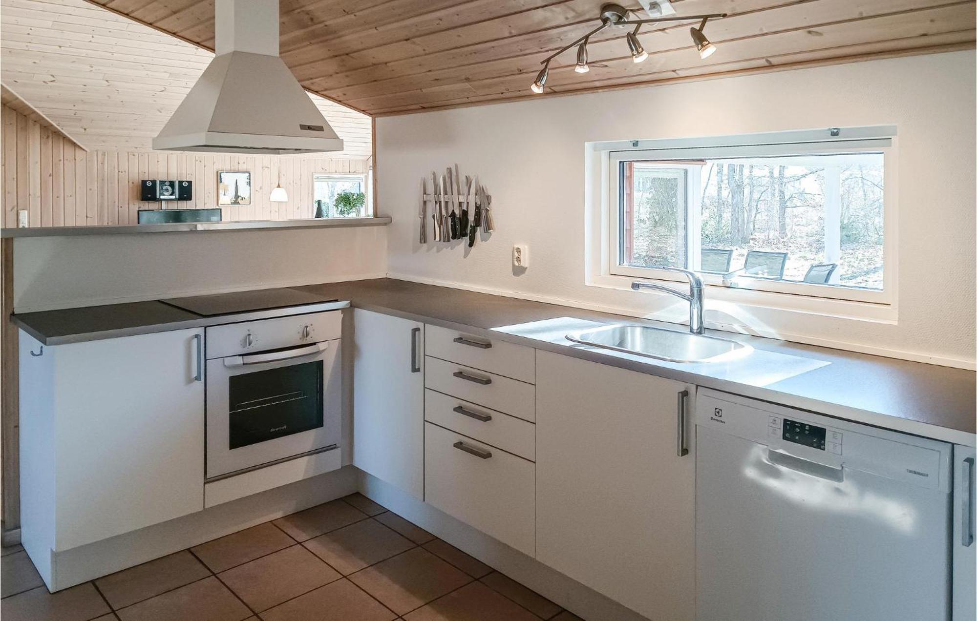 Beautiful Home In Koepingsvik With Kitchen Exterior foto